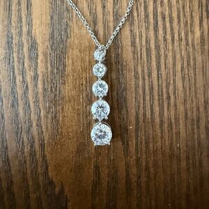 Elegant Silver Pendant Necklace